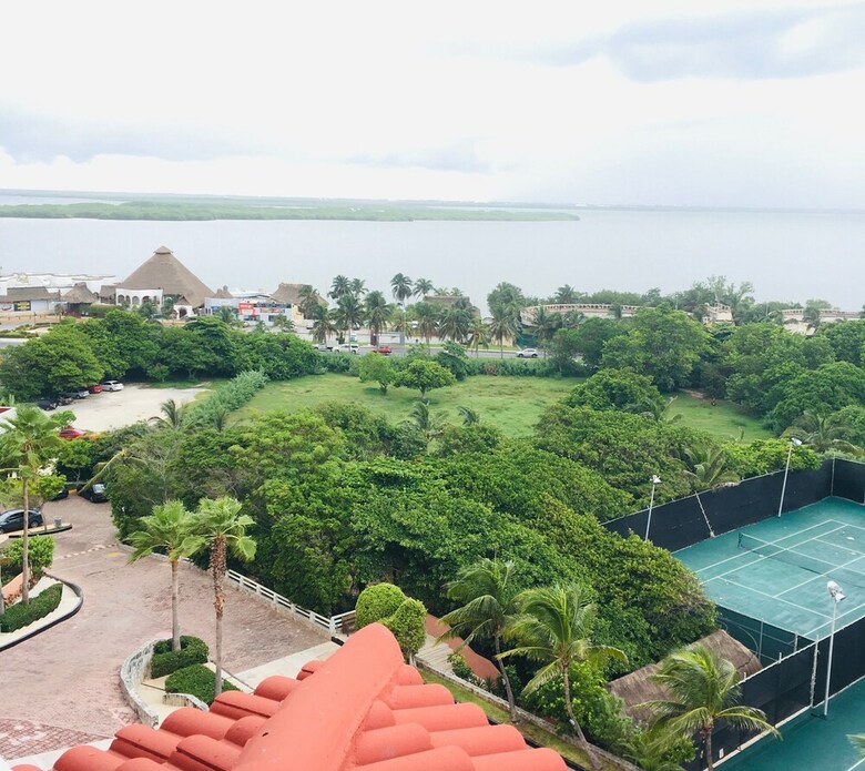 Hotel Wyndham Grand Cancun All Inclusive Resort & Villas