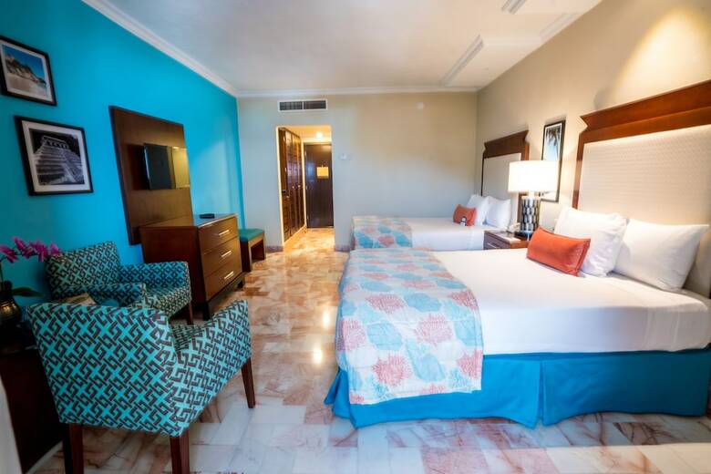 Hotel Wyndham Grand Cancun All Inclusive Resort & Villas