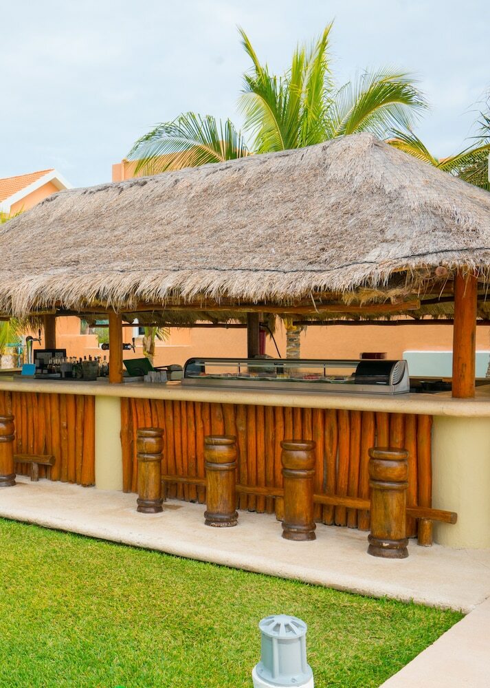Hotel Wyndham Grand Cancun All Inclusive Resort & Villas