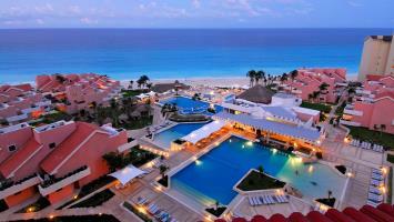 Hotel Wyndham Grand Cancun All Inclusive Resort & Villas