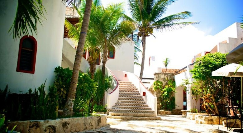 Hotel Pelicano Inn