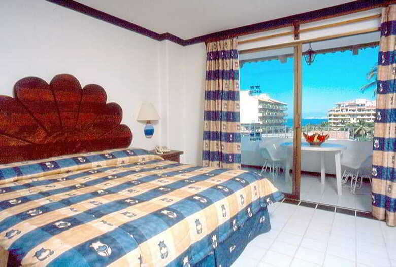 Hotel Los Arcos Suites