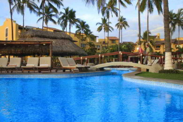 Hotel Plaza Pelicanos Grand Beach Resort