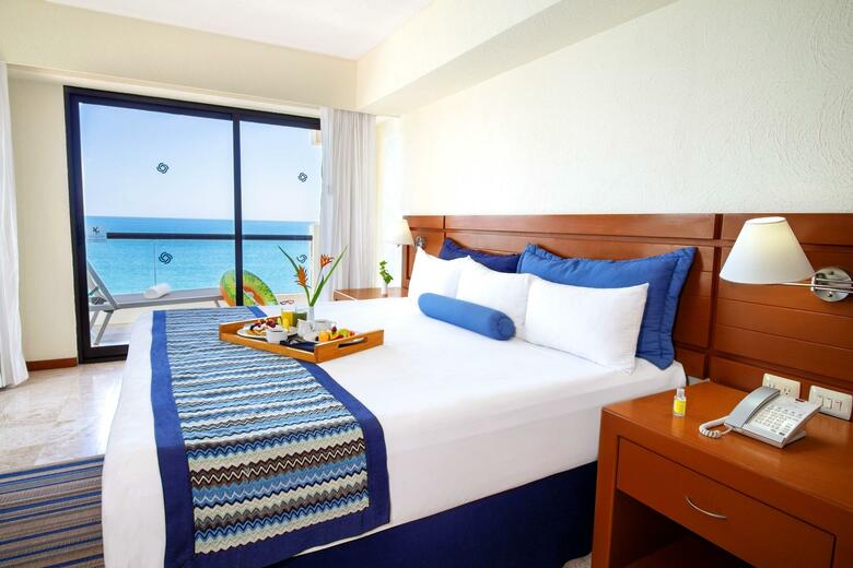 Hotel Plaza Pelicanos Grand Beach Resort