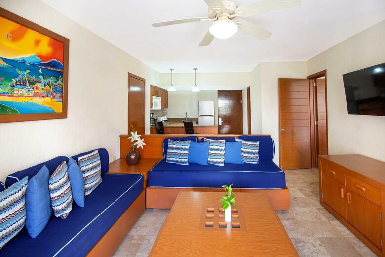 Hotel Plaza Pelicanos Grand Beach Resort