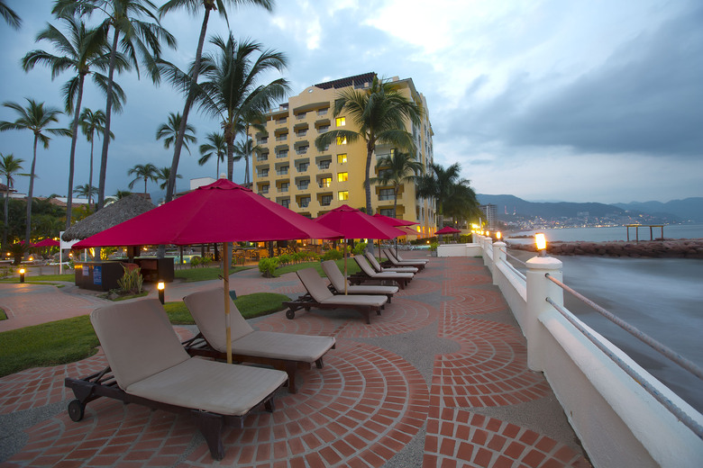 Hotel Plaza Pelicanos Grand Beach Resort