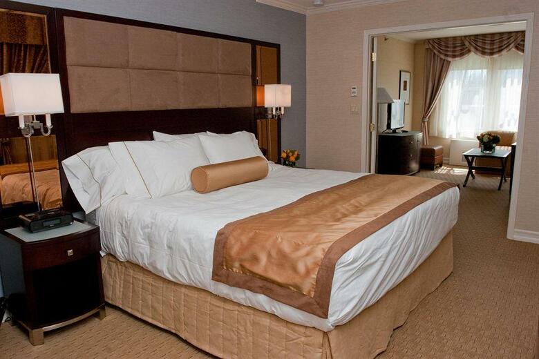 Excelsior Hotel