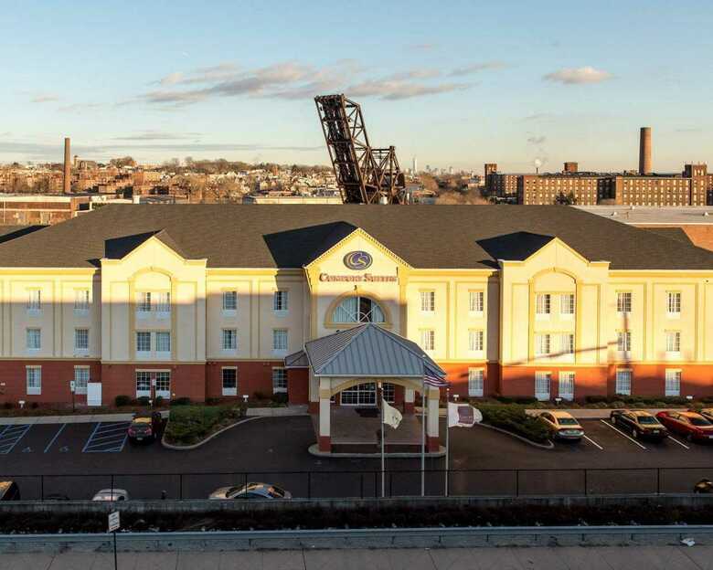 Hotel Comfort Suites