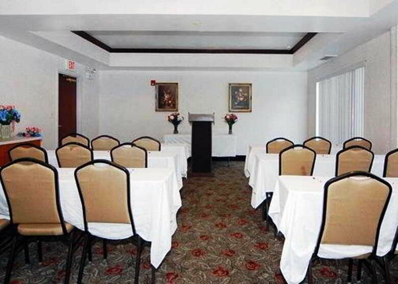 Hotel Comfort Suites