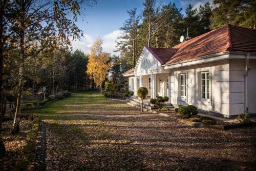 Villa Dworek My?liwski