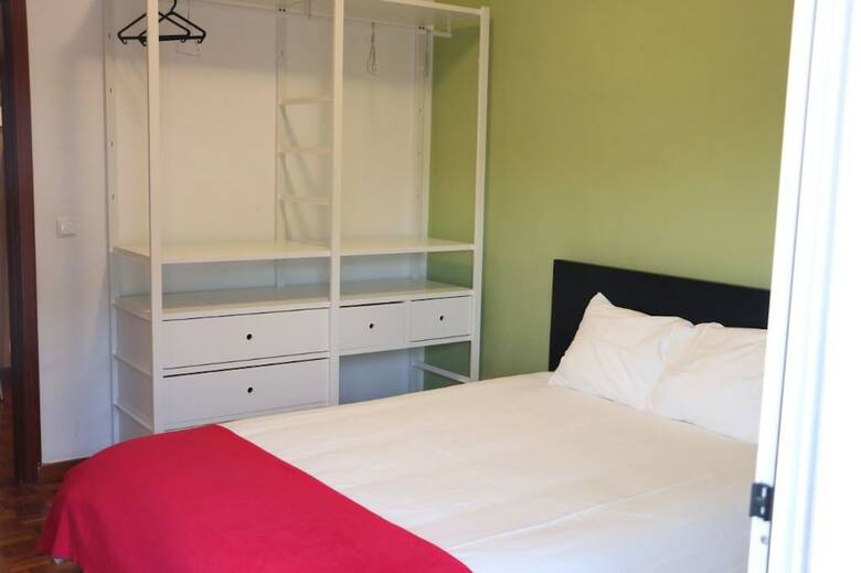 Hostal Chic Flats And Suites