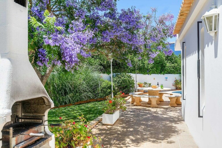 Villa Oliveiras