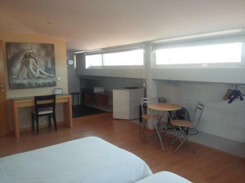 Hostal Penthouse - Low Cost