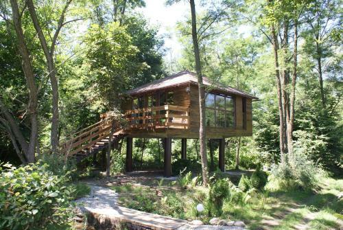 Porumbacu Treehouse
