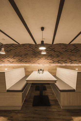 Hostal Elegant House