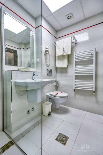 Hotel Lacu Rosu