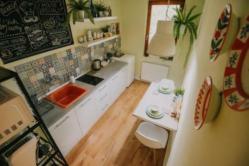 Oriental Touch Apartment
