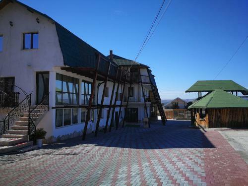 Casa Iepurasilor