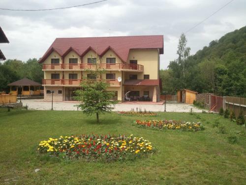 Hostal Pensiunea Roua Muntelui