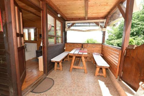 Lodge Sweet Wooden Home Krsmanovic