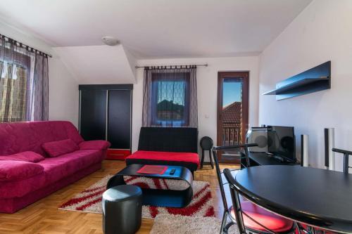 Apartman Avramovi?