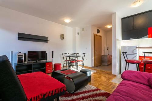 Apartman Avramovi?