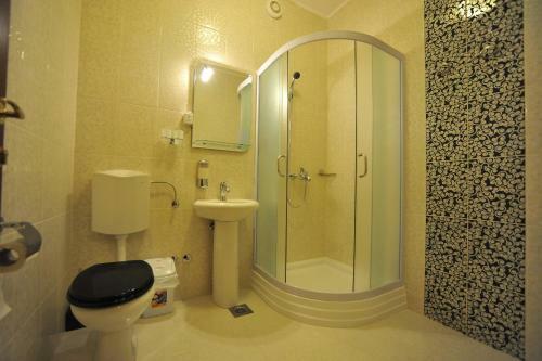 Hostal Villa Larus