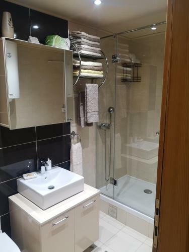 Apartman U & I