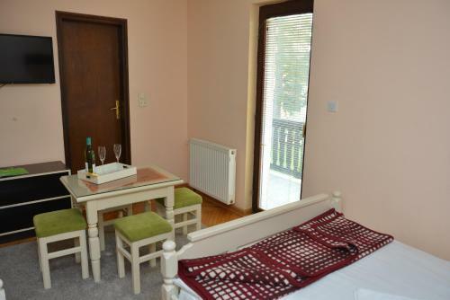 Hostal Guest House Colovic
