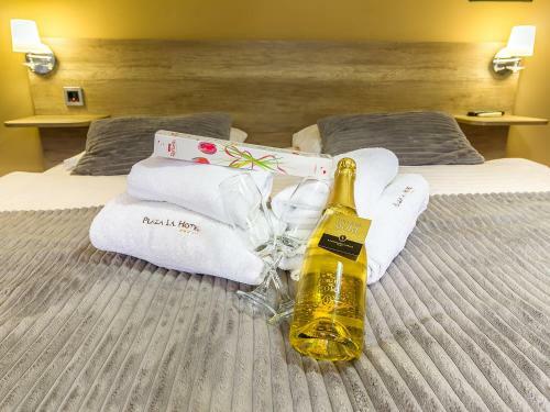 Hostal Plaza La Rooms