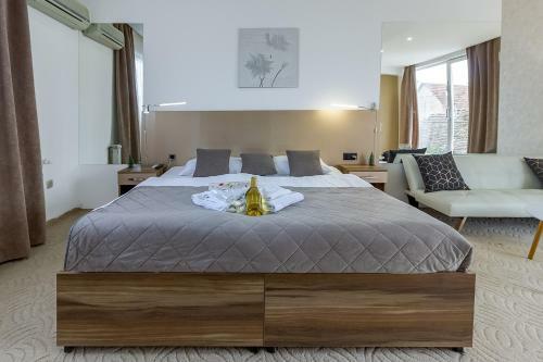 Hostal Plaza La Rooms