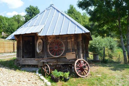 Hostal Guest House Std Stari Jasen