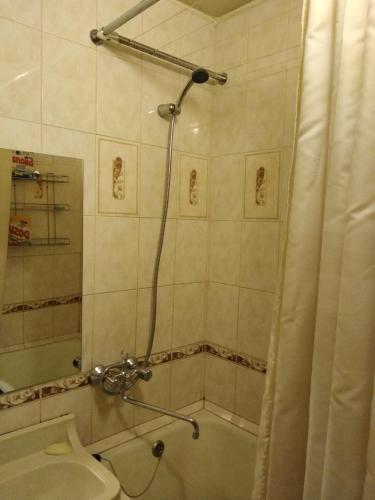 Apartamento Venetsiia Na Kariakinskoi 41