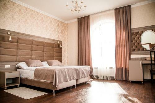 Hostal Sky Hotel