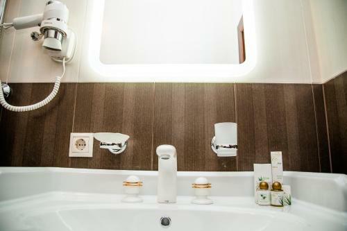 Hostal Sky Hotel