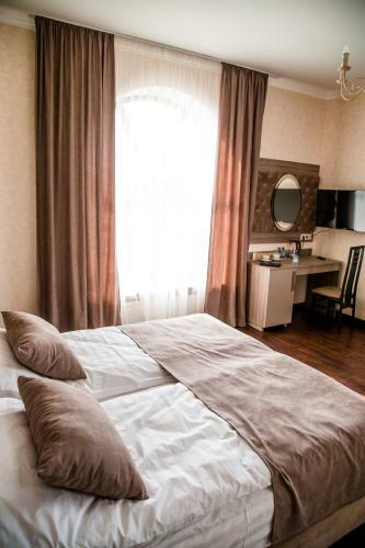 Hostal Sky Hotel
