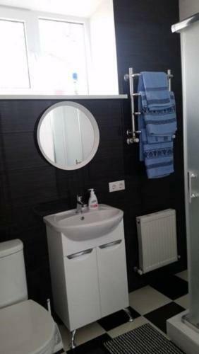 Hostal Azov Guest House