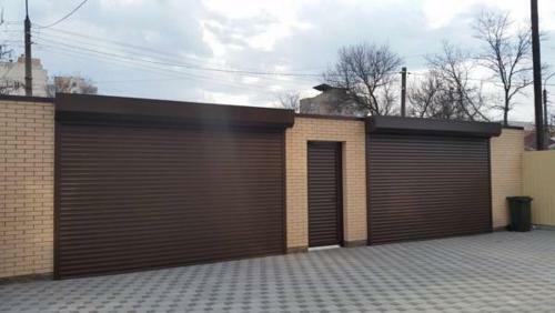 Hostal Azov Guest House