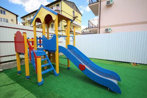Hostal Guest House Sovinion