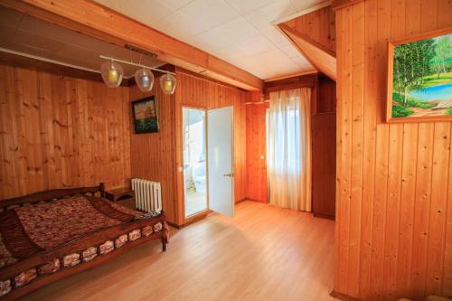 Monastyrskaya Izba