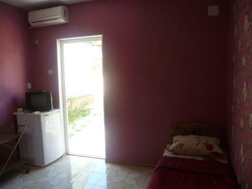 Hostal U Natalii Guest House