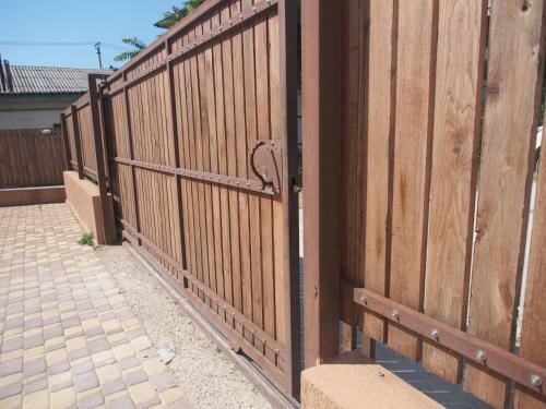 Hostal Yuzhny Platan