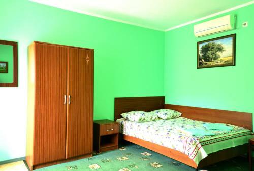 Hostal Guest House Tri Sestri
