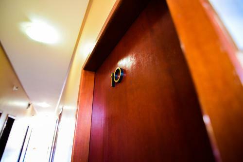 Hotel Calif�rnia