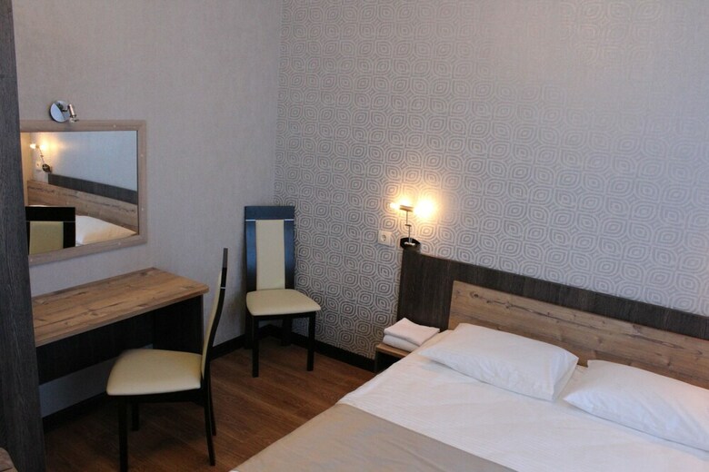 Hotel Cosmos