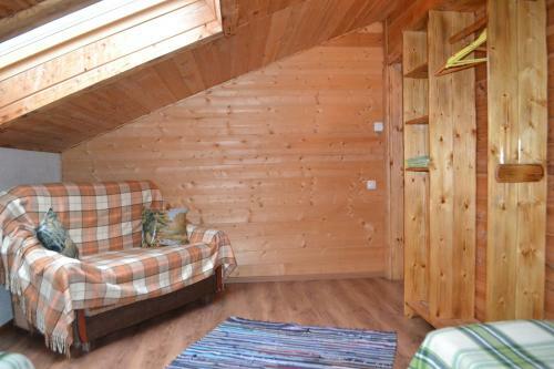 Hostal Guesthouse Konny Dvor Loschinino