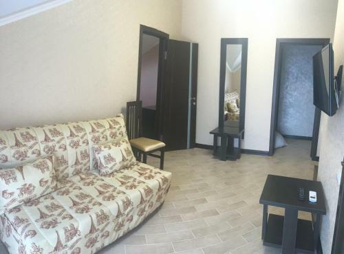 Hostal Elena Guest House