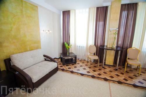Hotel Pyaterochka Lux