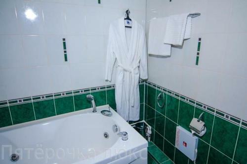 Hotel Pyaterochka Lux