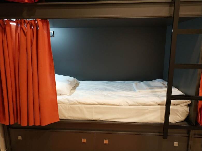 Hostel People